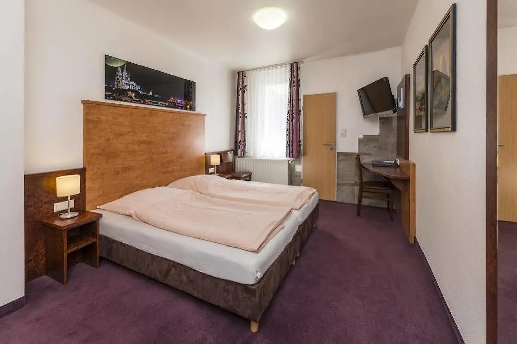 Hotel Breslauer Hof Am Dom Colonia Alemania