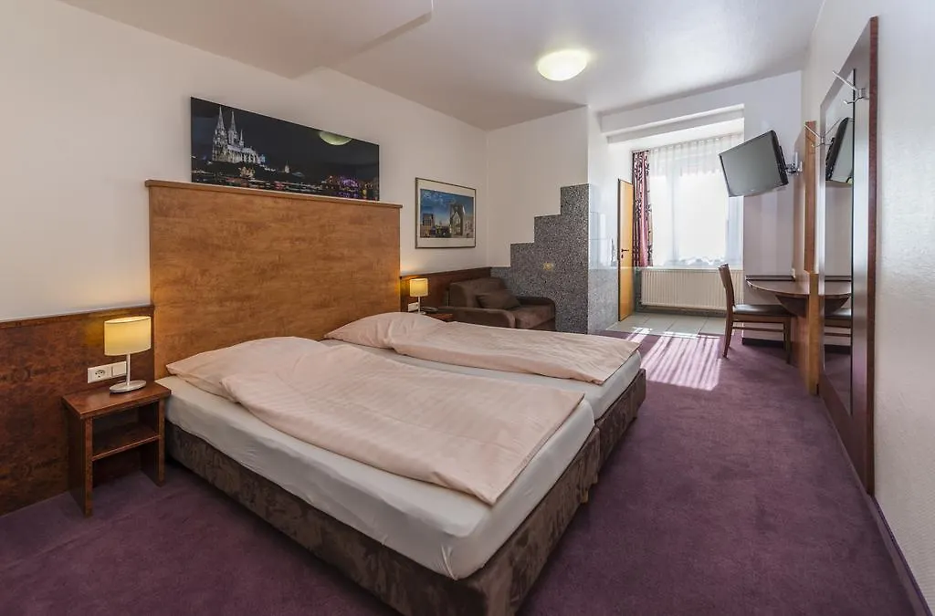 Hotel Breslauer Hof Am Dom Colonia 3*,