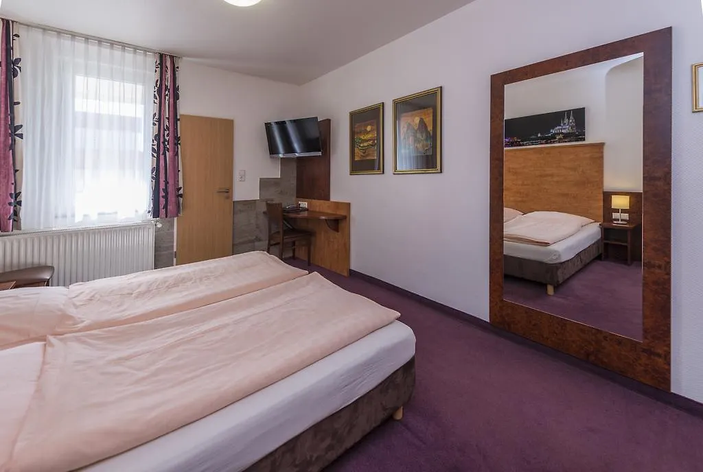 Hotel Breslauer Hof Am Dom Colonia